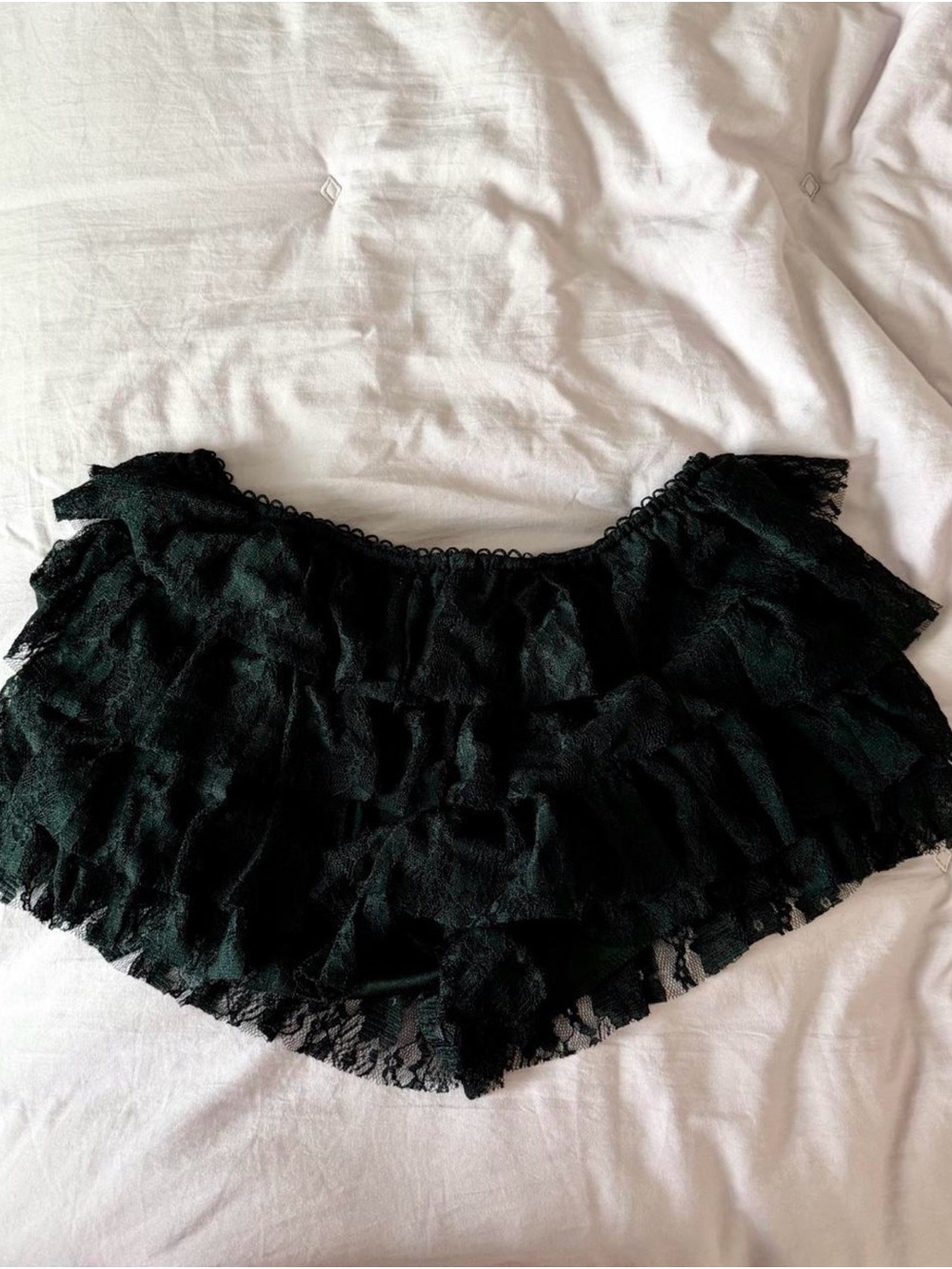 black tiered lace ruffle shorts
